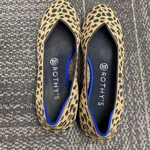 Rothy’s Round Toe Animal Print Flats Size 7.5